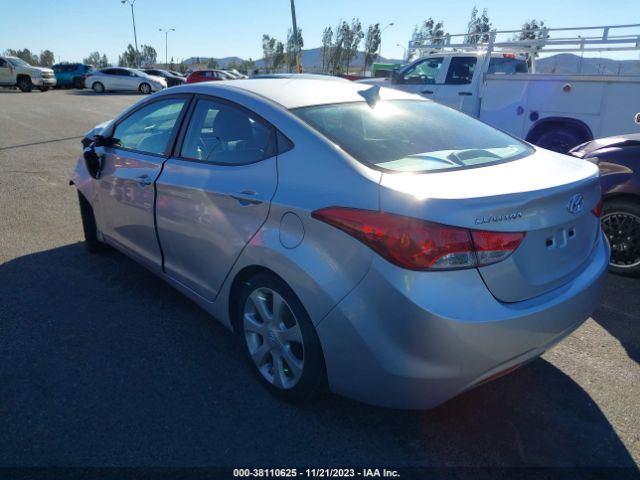 Photo 2 VIN: KMHDH4AE0CUC09956 - HYUNDAI ELANTRA 