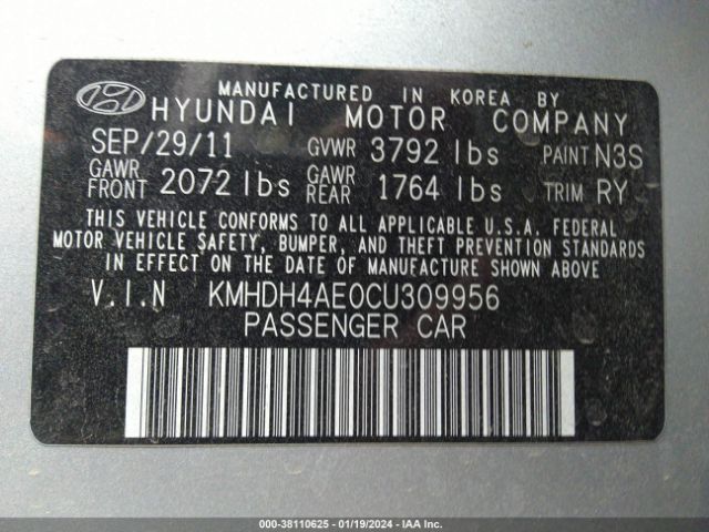 Photo 8 VIN: KMHDH4AE0CUC09956 - HYUNDAI ELANTRA 