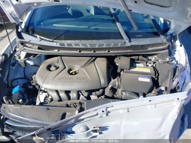 Photo 9 VIN: KMHDH4AE0CUC09956 - HYUNDAI ELANTRA 