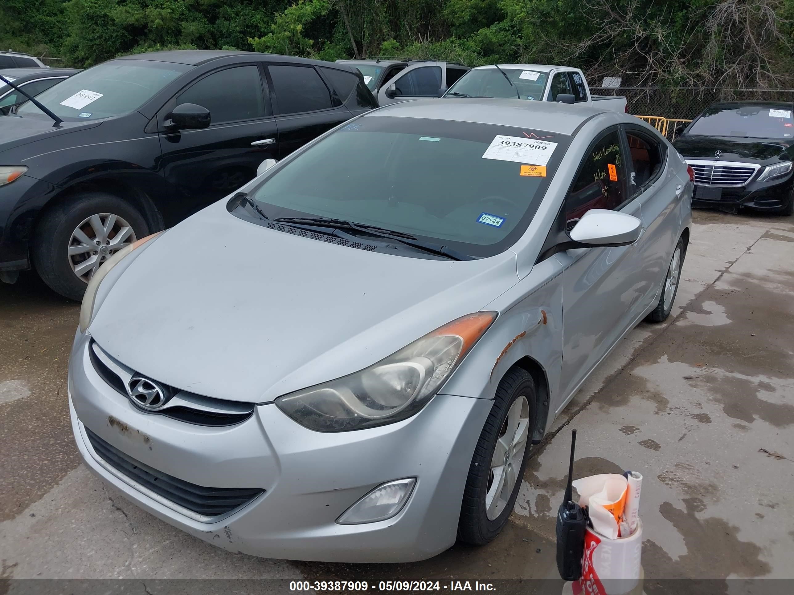 Photo 1 VIN: KMHDH4AE0DU001333 - HYUNDAI ELANTRA 