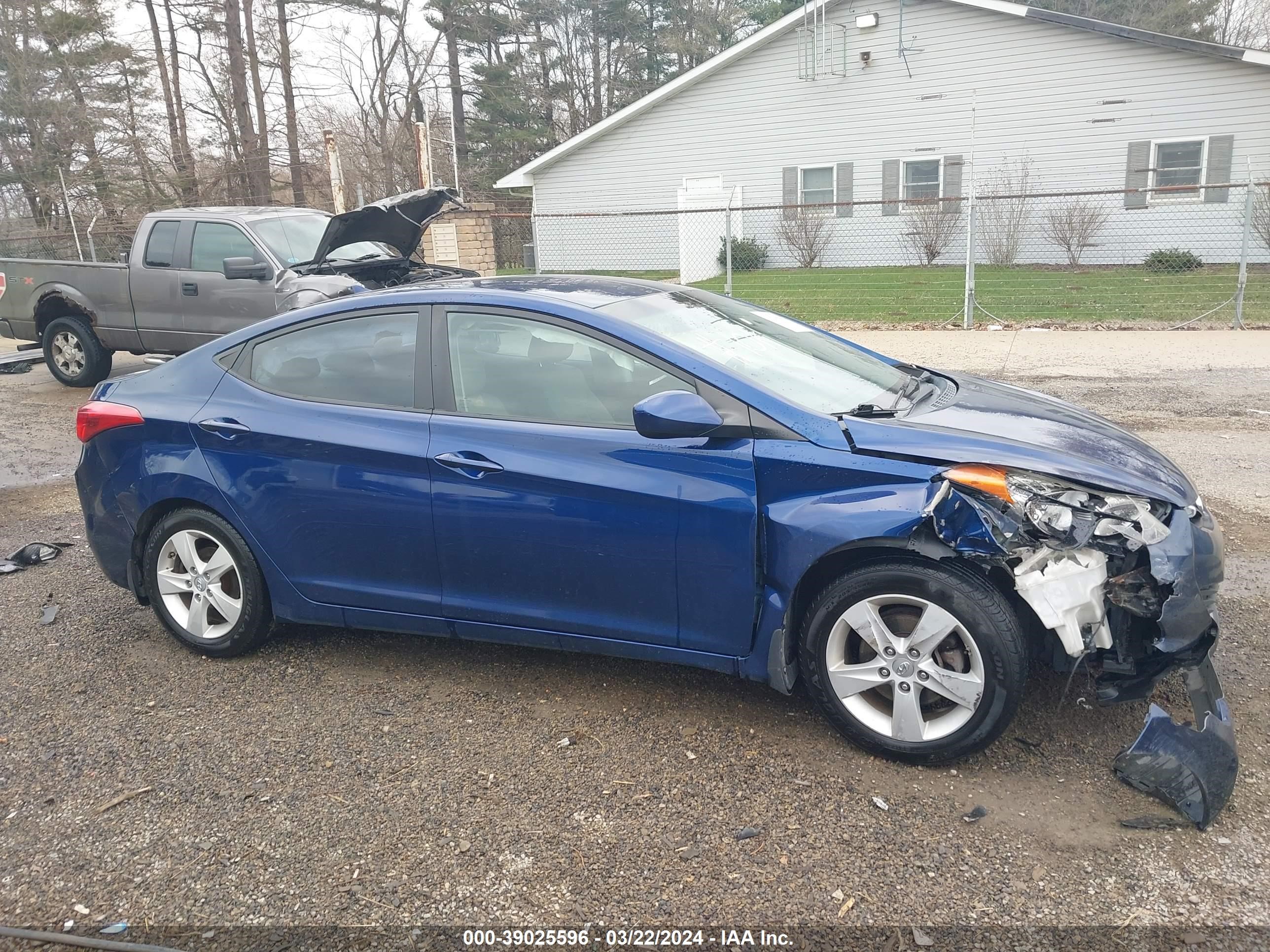 Photo 13 VIN: KMHDH4AE0DU520916 - HYUNDAI ELANTRA 