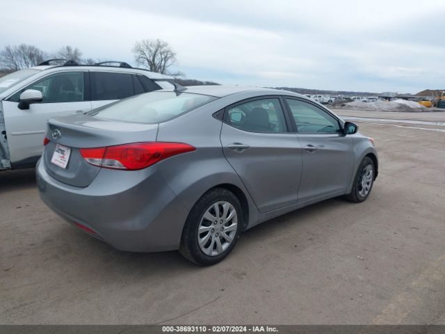 Photo 3 VIN: KMHDH4AE0DU669889 - HYUNDAI ELANTRA 