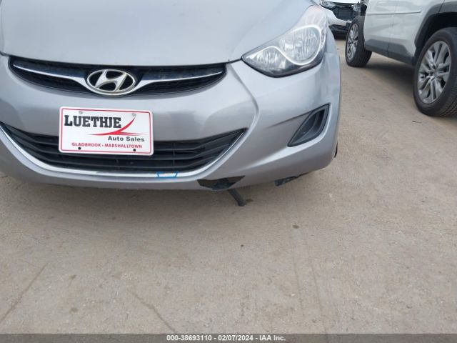 Photo 5 VIN: KMHDH4AE0DU669889 - HYUNDAI ELANTRA 