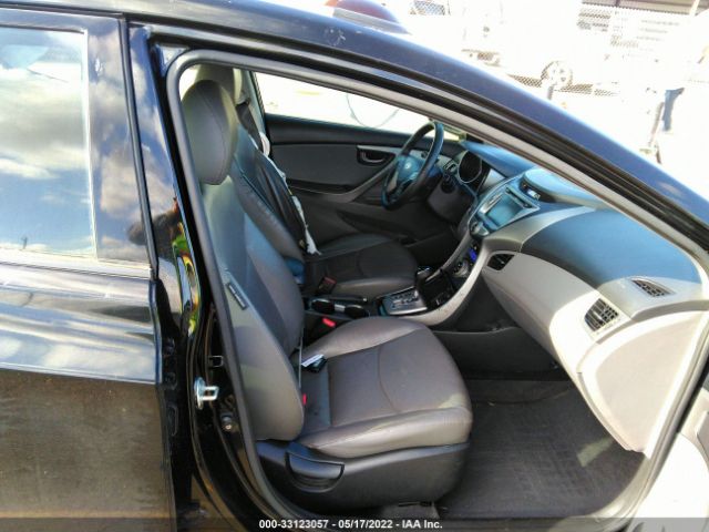 Photo 4 VIN: KMHDH4AE0DU685803 - HYUNDAI ELANTRA 