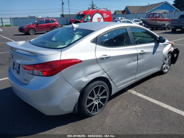 Photo 3 VIN: KMHDH4AE0DU693335 - HYUNDAI ELANTRA 