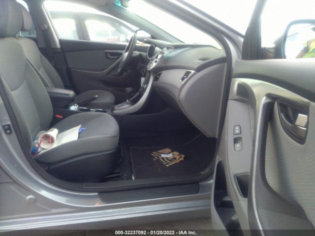 Photo 4 VIN: KMHDH4AE0DU710392 - HYUNDAI ELANTRA 