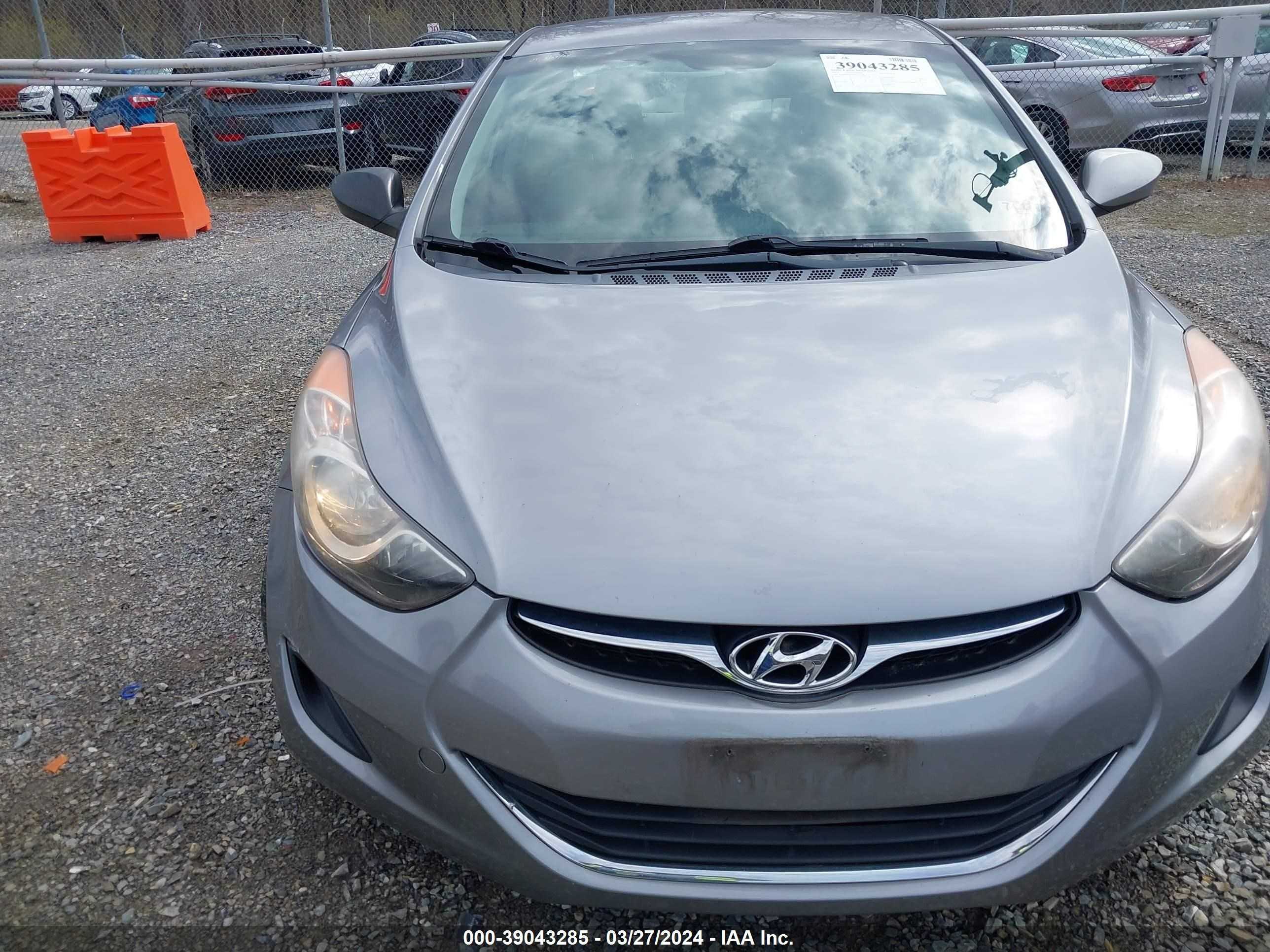 Photo 11 VIN: KMHDH4AE0DU721103 - HYUNDAI ELANTRA 