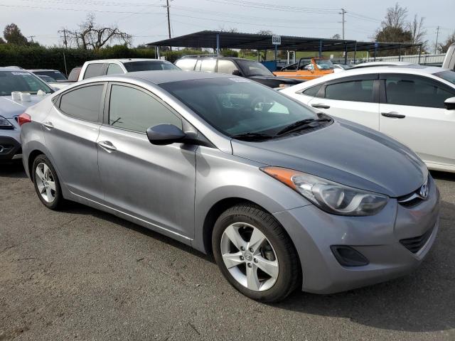 Photo 3 VIN: KMHDH4AE0DU728617 - HYUNDAI ELANTRA GL 