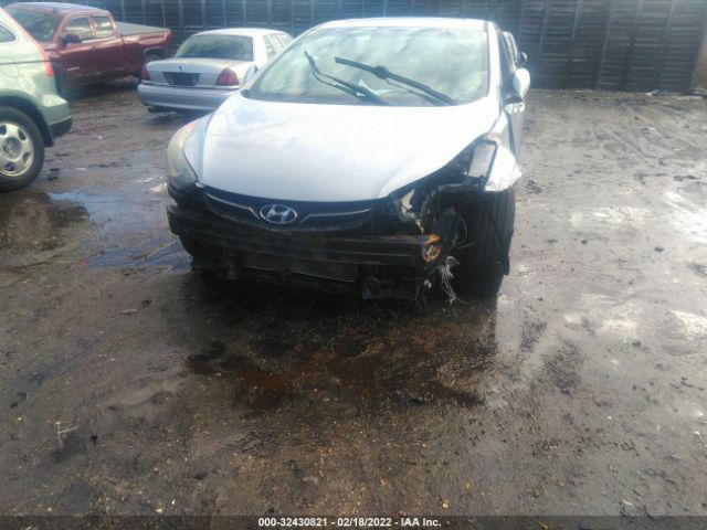 Photo 5 VIN: KMHDH4AE0DU842228 - HYUNDAI ELANTRA 