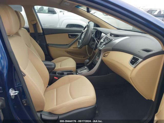 Photo 4 VIN: KMHDH4AE0DU871096 - HYUNDAI ELANTRA 