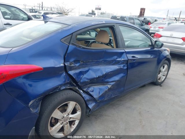 Photo 5 VIN: KMHDH4AE0DU871096 - HYUNDAI ELANTRA 