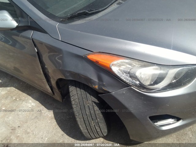 Photo 5 VIN: KMHDH4AE0DU904436 - HYUNDAI ELANTRA 