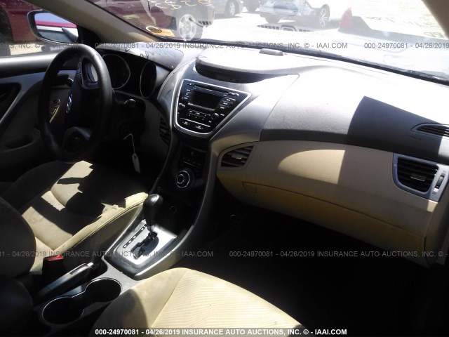 Photo 4 VIN: KMHDH4AE0DU952146 - HYUNDAI ELANTRA 