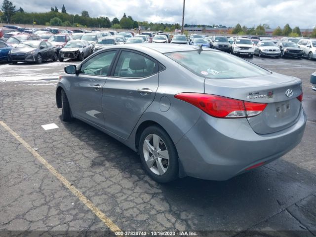 Photo 2 VIN: KMHDH4AE0DU965012 - HYUNDAI ELANTRA 