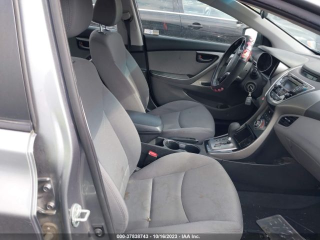 Photo 4 VIN: KMHDH4AE0DU965012 - HYUNDAI ELANTRA 