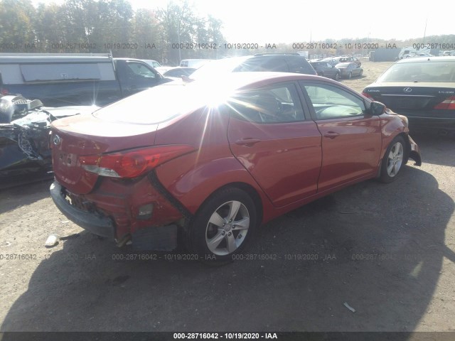 Photo 3 VIN: KMHDH4AE0DU972820 - HYUNDAI ELANTRA 