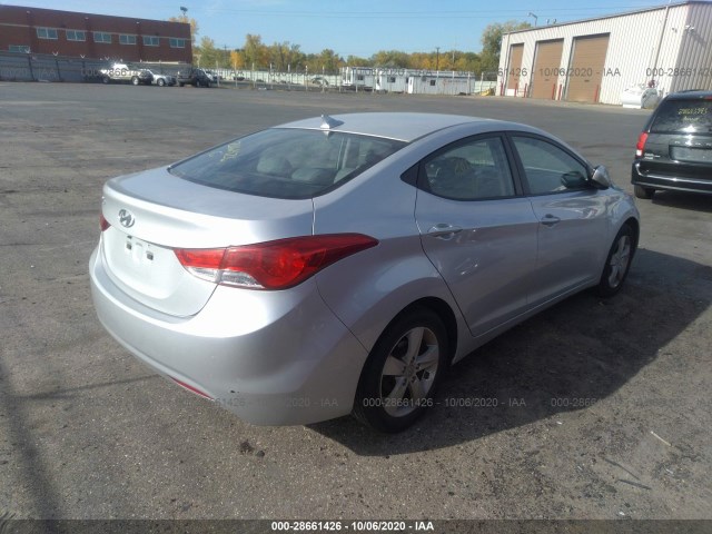 Photo 3 VIN: KMHDH4AE0DU989570 - HYUNDAI ELANTRA 