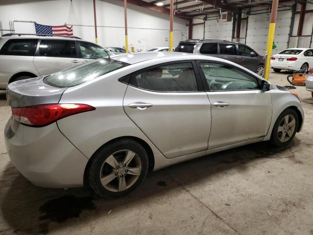 Photo 2 VIN: KMHDH4AE0DU989696 - HYUNDAI ELANTRA 