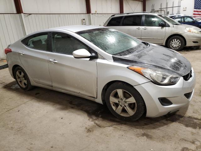 Photo 3 VIN: KMHDH4AE0DU989696 - HYUNDAI ELANTRA 