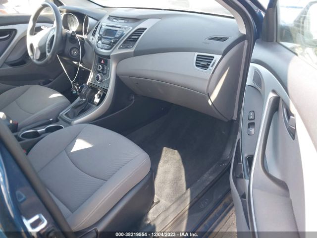 Photo 4 VIN: KMHDH4AE0EU158684 - HYUNDAI ELANTRA 