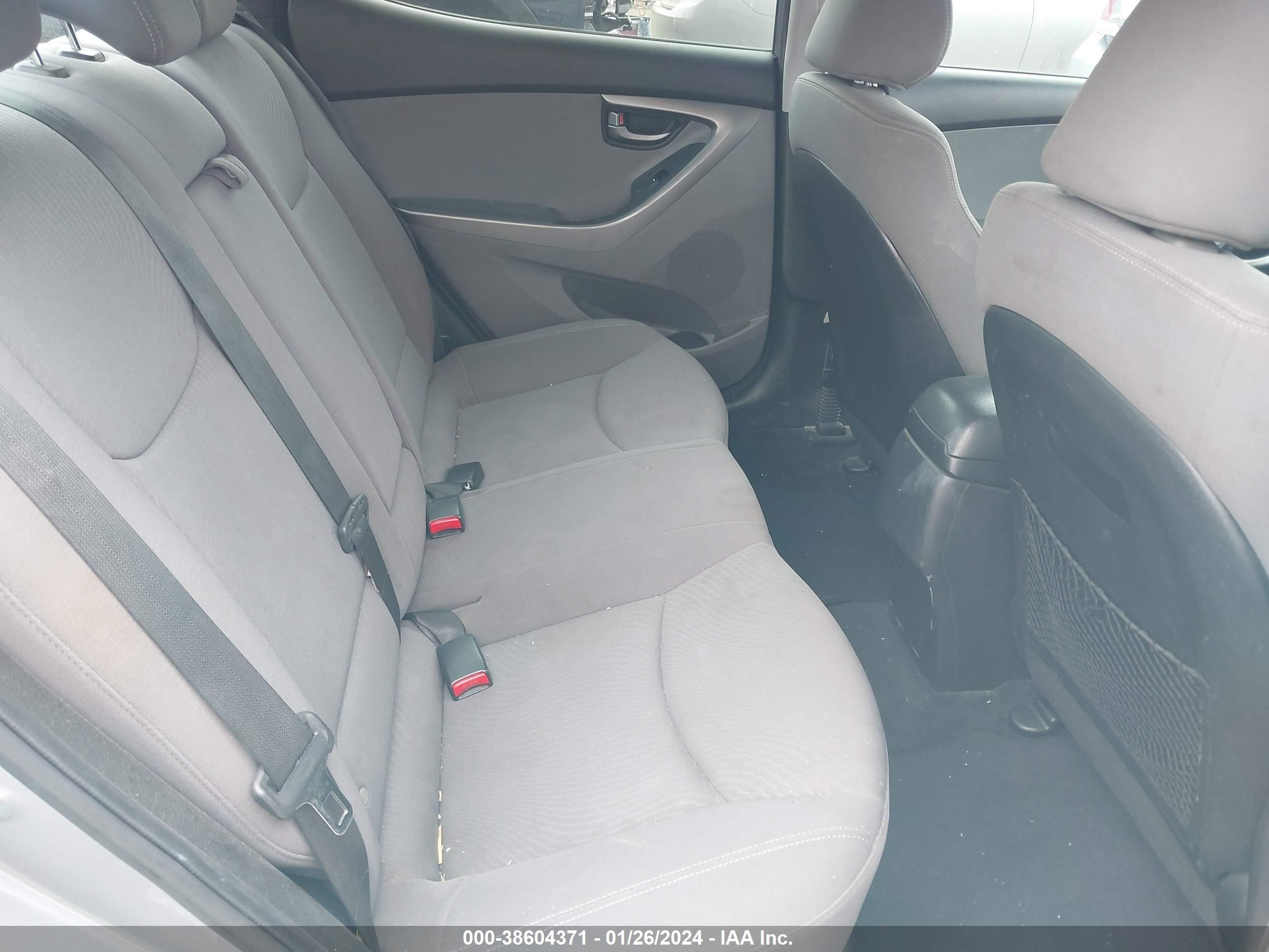 Photo 7 VIN: KMHDH4AE0EU206832 - HYUNDAI ELANTRA 