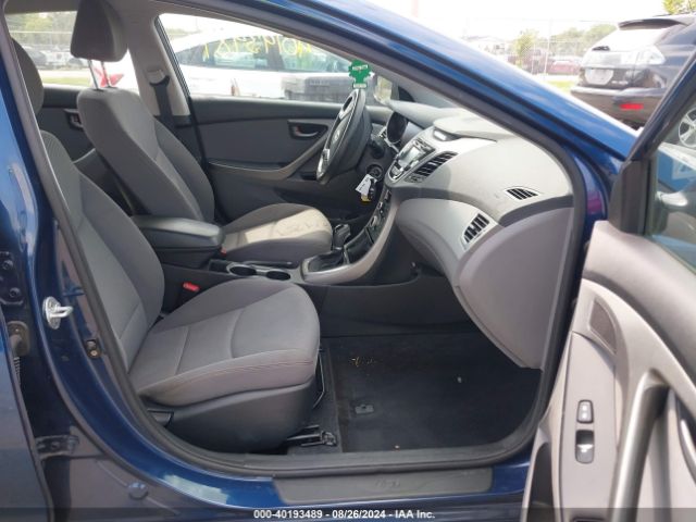 Photo 4 VIN: KMHDH4AE0FU223504 - HYUNDAI ELANTRA 