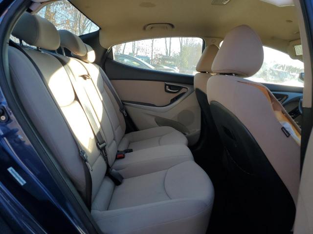 Photo 9 VIN: KMHDH4AE0FU223633 - HYUNDAI ELANTRA SE 