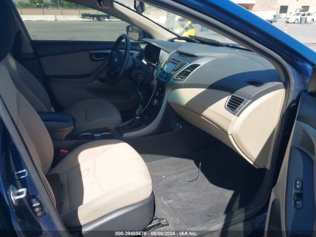 Photo 4 VIN: KMHDH4AE0FU254123 - HYUNDAI ELANTRA 