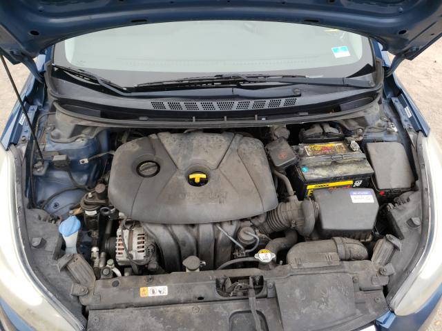 Photo 6 VIN: KMHDH4AE0FU300484 - HYUNDAI ELANTRA SE 