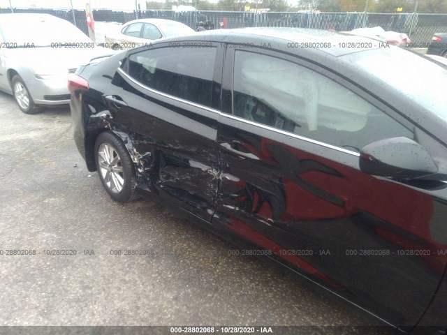 Photo 5 VIN: KMHDH4AE0FU322971 - HYUNDAI ELANTRA 