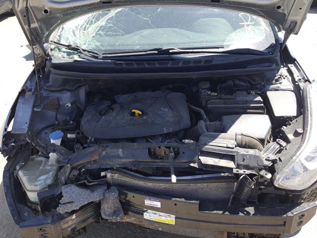 Photo 6 VIN: KMHDH4AE0FU347563 - HYUNDAI ELANTRA SE 