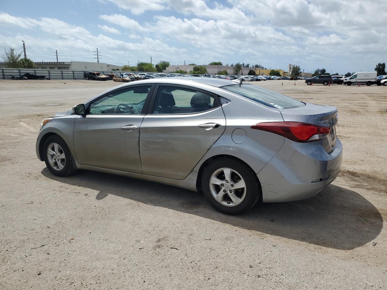 Photo 1 VIN: KMHDH4AE0FU348227 - HYUNDAI ELANTRA 