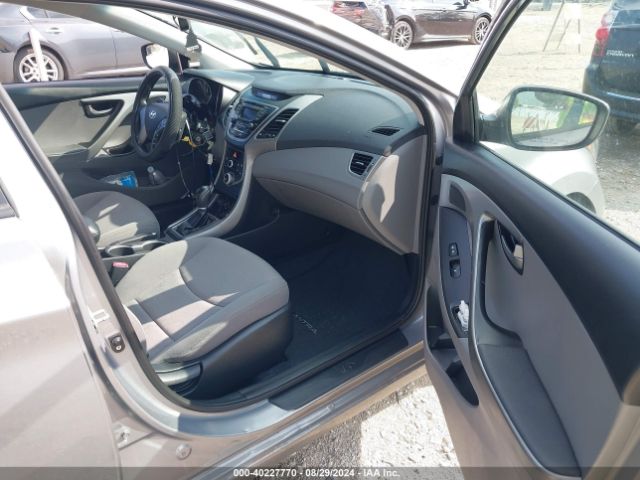 Photo 4 VIN: KMHDH4AE0FU359325 - HYUNDAI ELANTRA 