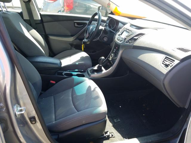 Photo 4 VIN: KMHDH4AE0FU360104 - HYUNDAI ELANTRA SE 