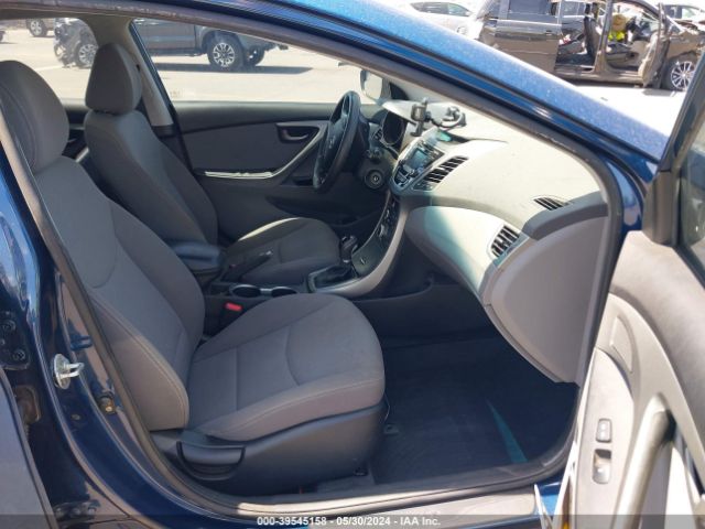 Photo 4 VIN: KMHDH4AE0FU381809 - HYUNDAI ELANTRA 