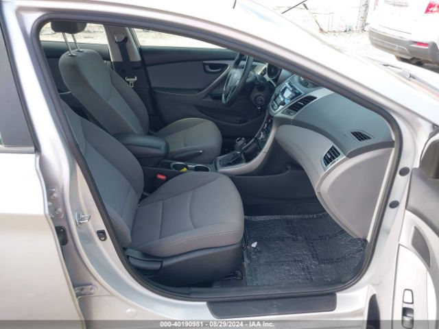 Photo 4 VIN: KMHDH4AE0FU388078 - HYUNDAI ELANTRA 