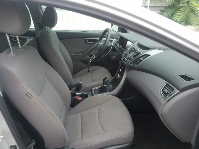 Photo 4 VIN: KMHDH4AE0FU388145 - HYUNDAI ELANTRA SE 