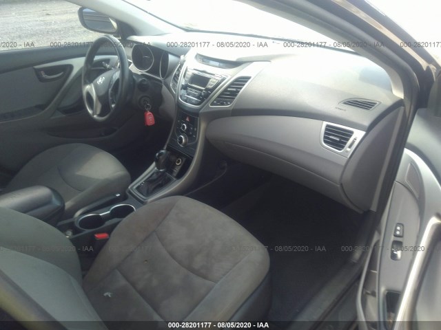 Photo 4 VIN: KMHDH4AE0GU474914 - HYUNDAI ELANTRA 