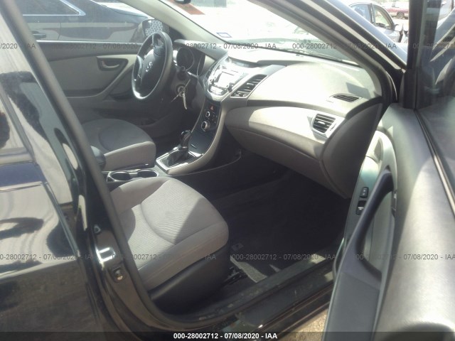 Photo 4 VIN: KMHDH4AE0GU474962 - HYUNDAI ELANTRA 