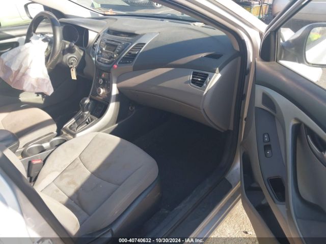 Photo 4 VIN: KMHDH4AE0GU517180 - HYUNDAI ELANTRA 