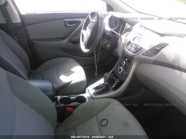 Photo 4 VIN: KMHDH4AE0GU531127 - HYUNDAI ELANTRA 