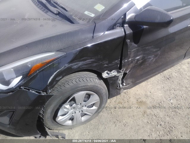 Photo 5 VIN: KMHDH4AE0GU531127 - HYUNDAI ELANTRA 