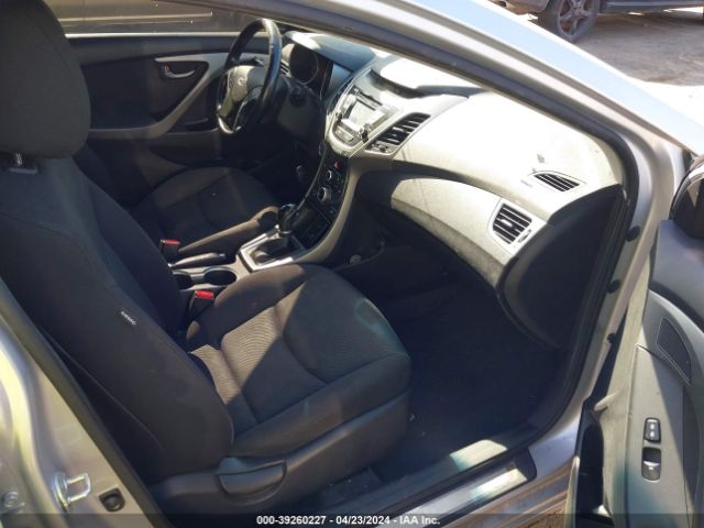 Photo 4 VIN: KMHDH4AE0GU553239 - HYUNDAI ELANTRA 