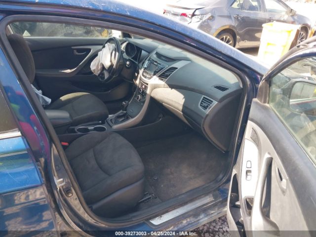 Photo 4 VIN: KMHDH4AE0GU568601 - HYUNDAI ELANTRA 