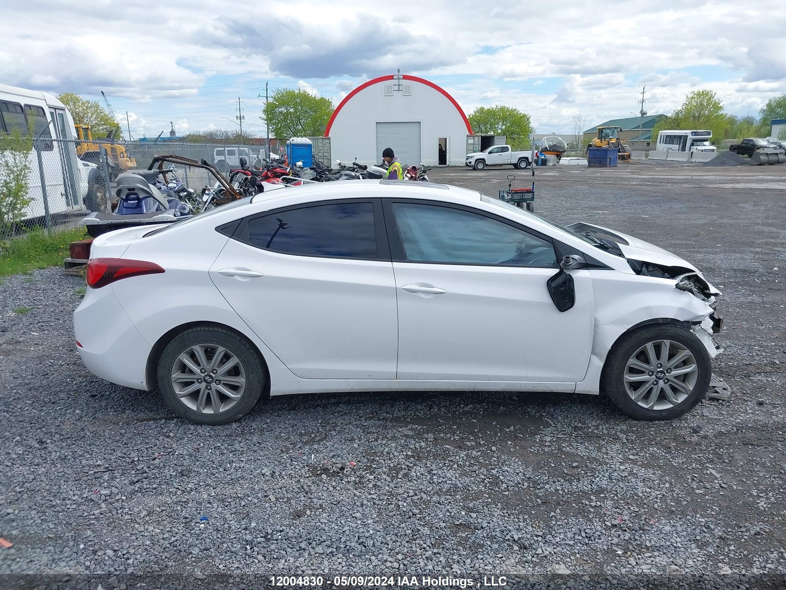 Photo 13 VIN: KMHDH4AE0GU570767 - HYUNDAI ELANTRA 