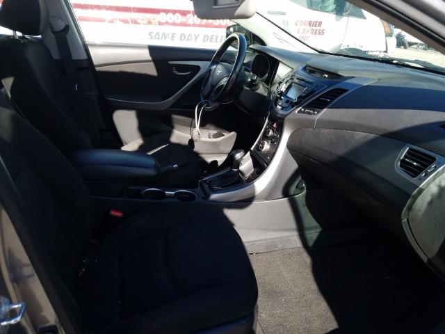 Photo 4 VIN: KMHDH4AE0GU574446 - HYUNDAI ELANTRA SE 