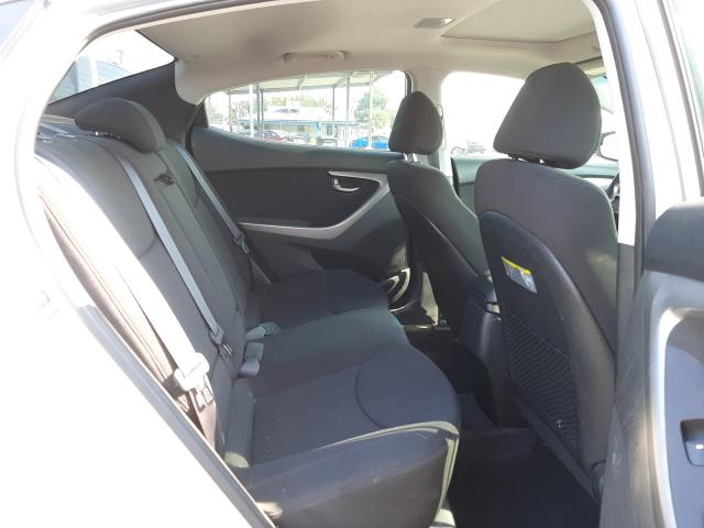 Photo 5 VIN: KMHDH4AE0GU579386 - HYUNDAI ELANTRA SE 