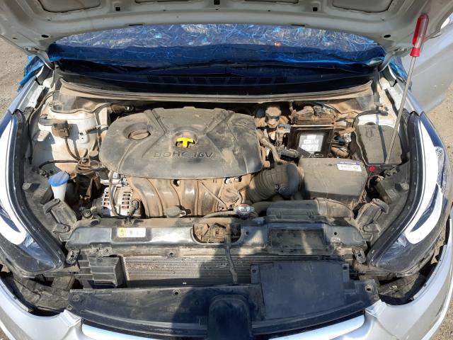 Photo 6 VIN: KMHDH4AE0GU579386 - HYUNDAI ELANTRA SE 