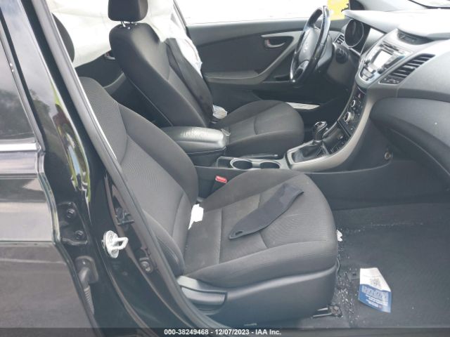 Photo 4 VIN: KMHDH4AE0GU588637 - HYUNDAI ELANTRA 