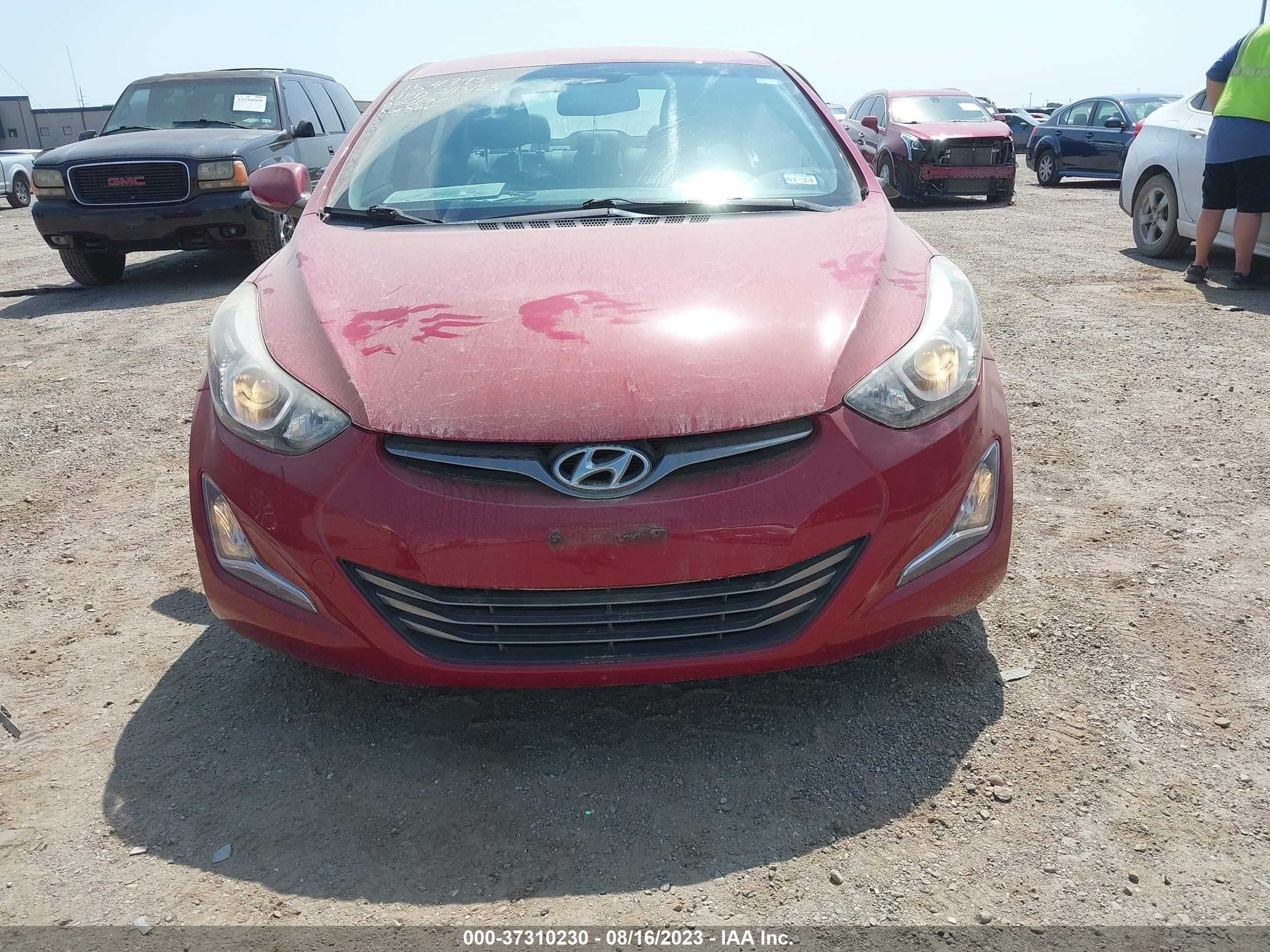 Photo 12 VIN: KMHDH4AE0GU635911 - HYUNDAI ELANTRA 